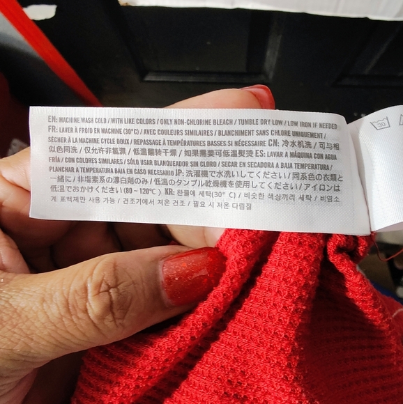 Hollister Red and Black Striped boyfriend Crop Top. Please See Pictures For Deta - Picture 14 of 14